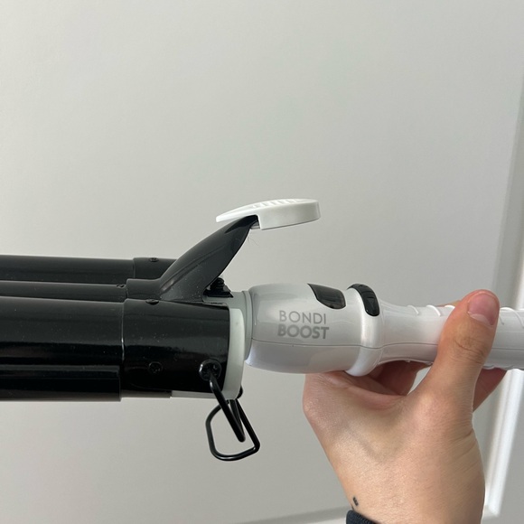 Bondi Boost Hair Waver - Picture 2 of 3